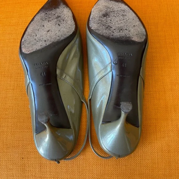 Vintage PRADA Gray kitten HEELS💝HP - Picture 7 of 8